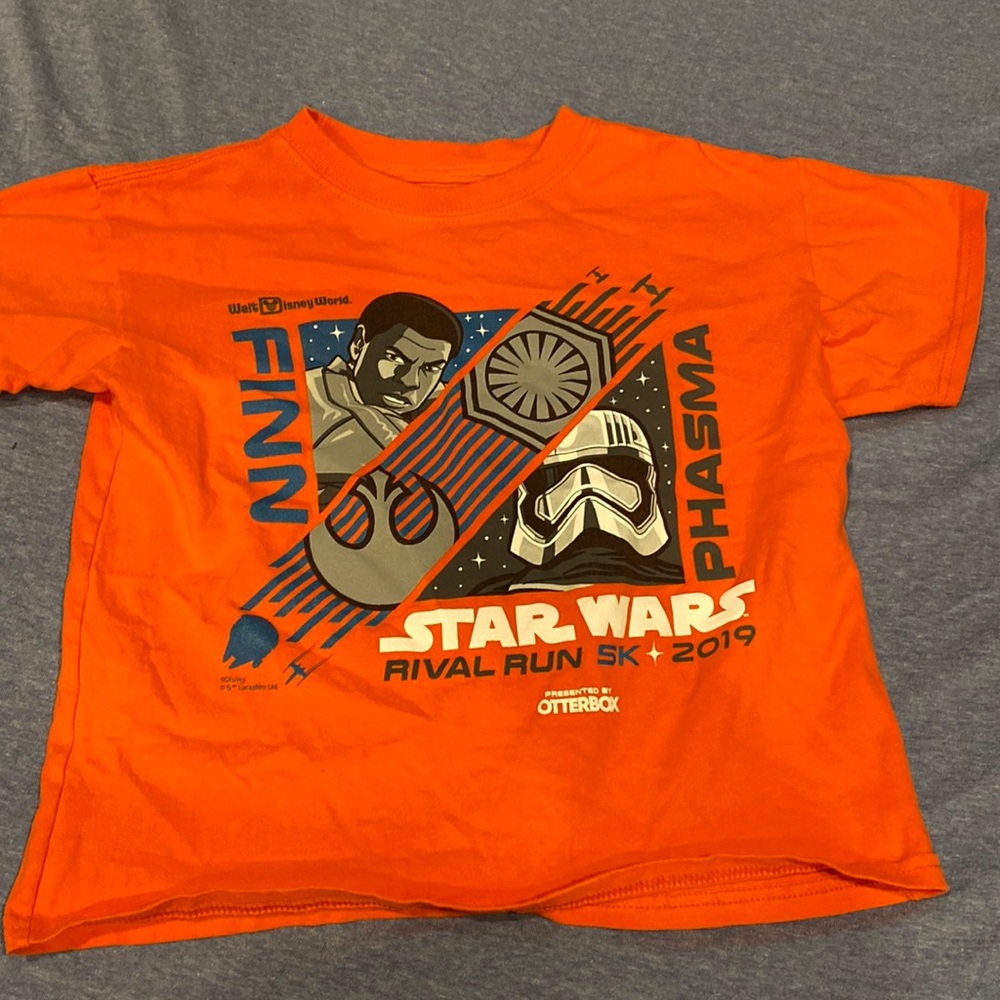 RunDisney youth small shirt
